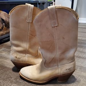 Blond Dingo cowgirl boots